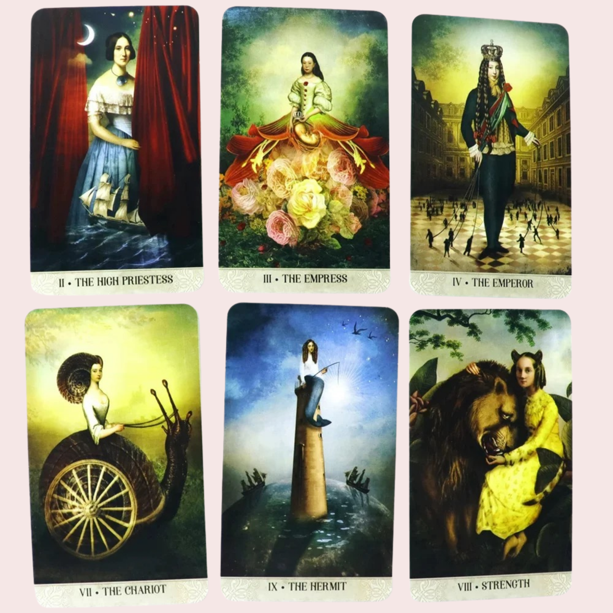 Seis cartas del Tarot Mystical Moments con collage surrealista