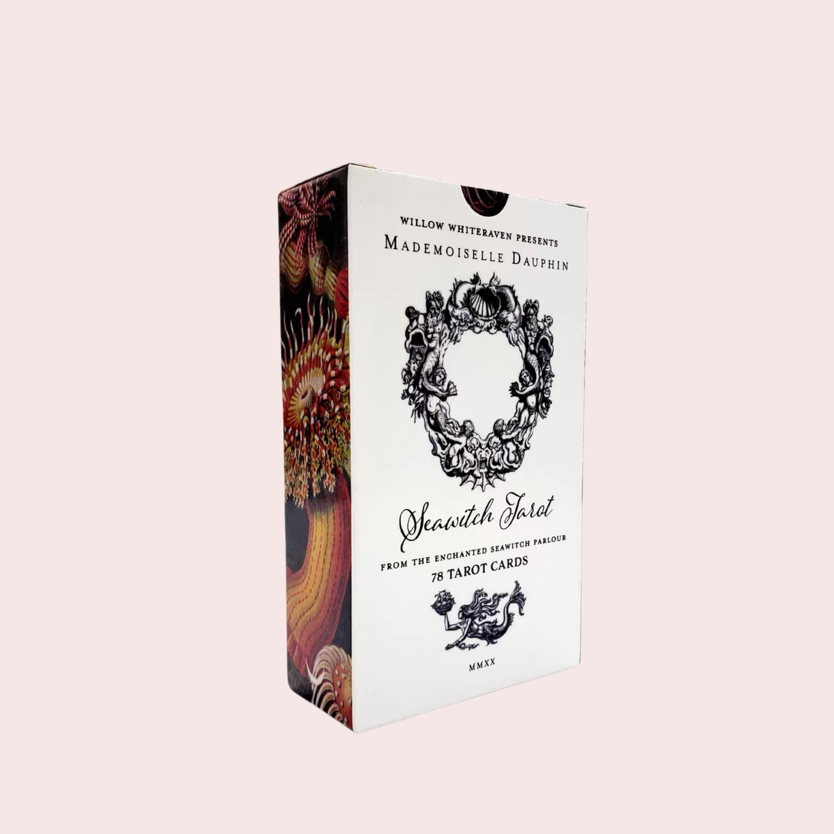 Caja del Mazo de Tarot Seawitch Mademoiselle Dauphin en blanco y negro