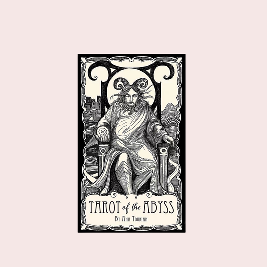 Caja del Mazo de Tarot of the Abyss en blanco y negro