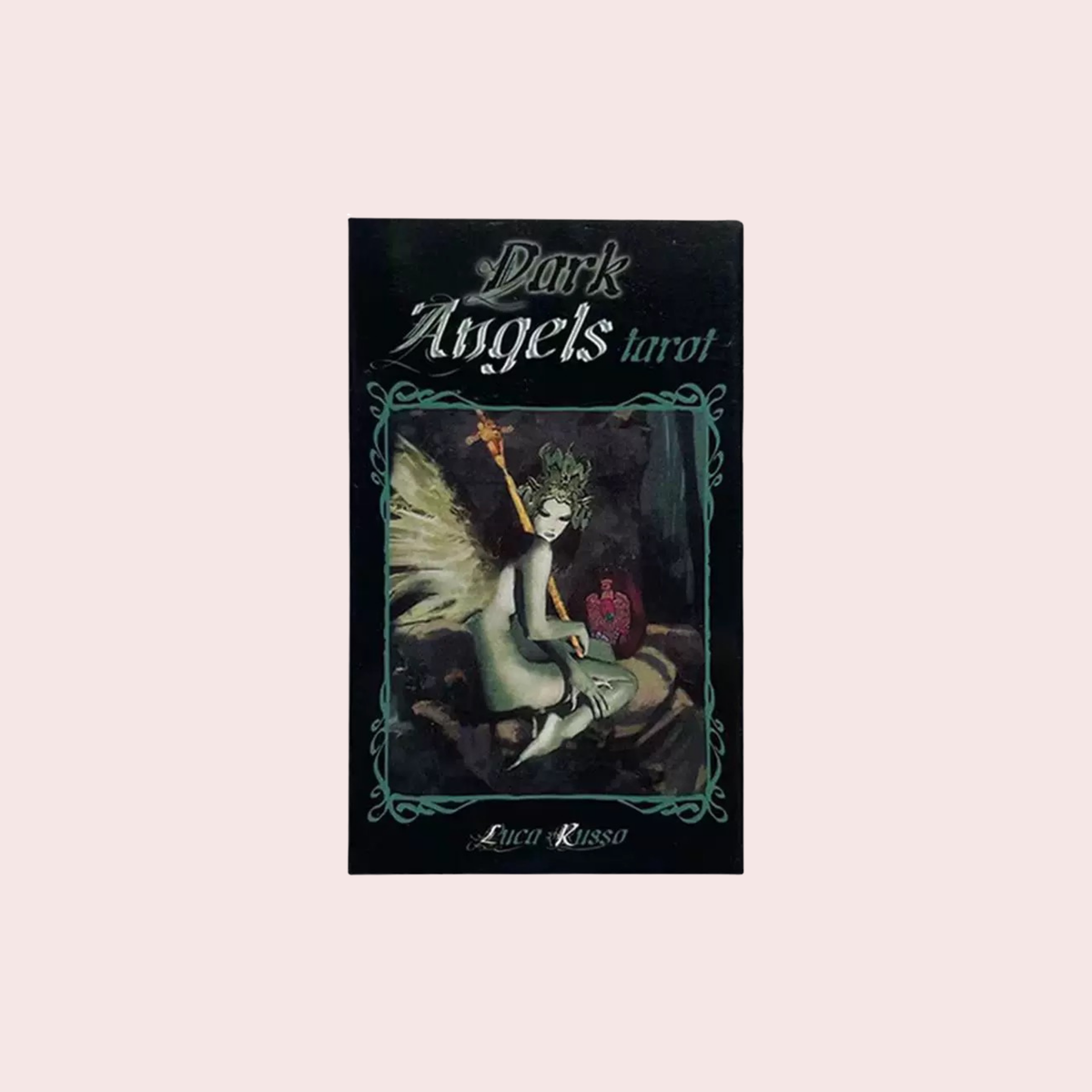 Caja del Mazo Dark Angels Tarot con un ángel oscuro ilustrado
