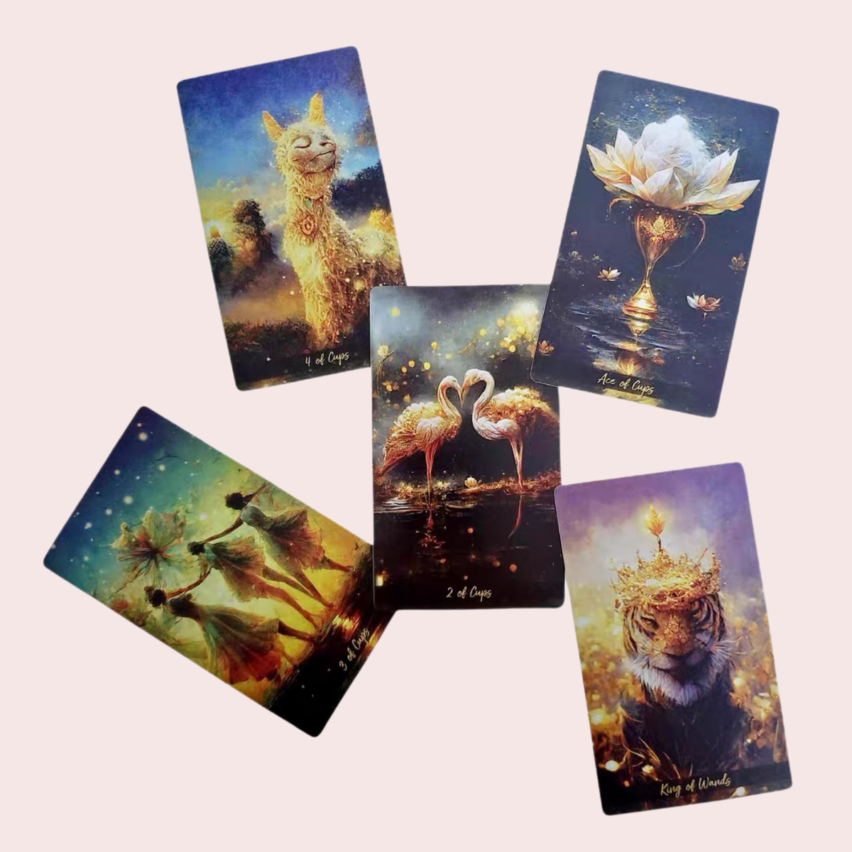 Cinco cartas del Tarot Golden Journey con arte en tonos dorados